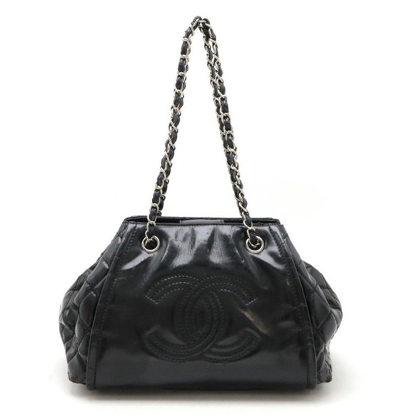 REPOSTING Authentic Chanel Cruise Line 2010-2011 Black Shoulder Bag - Picture 5 of 17